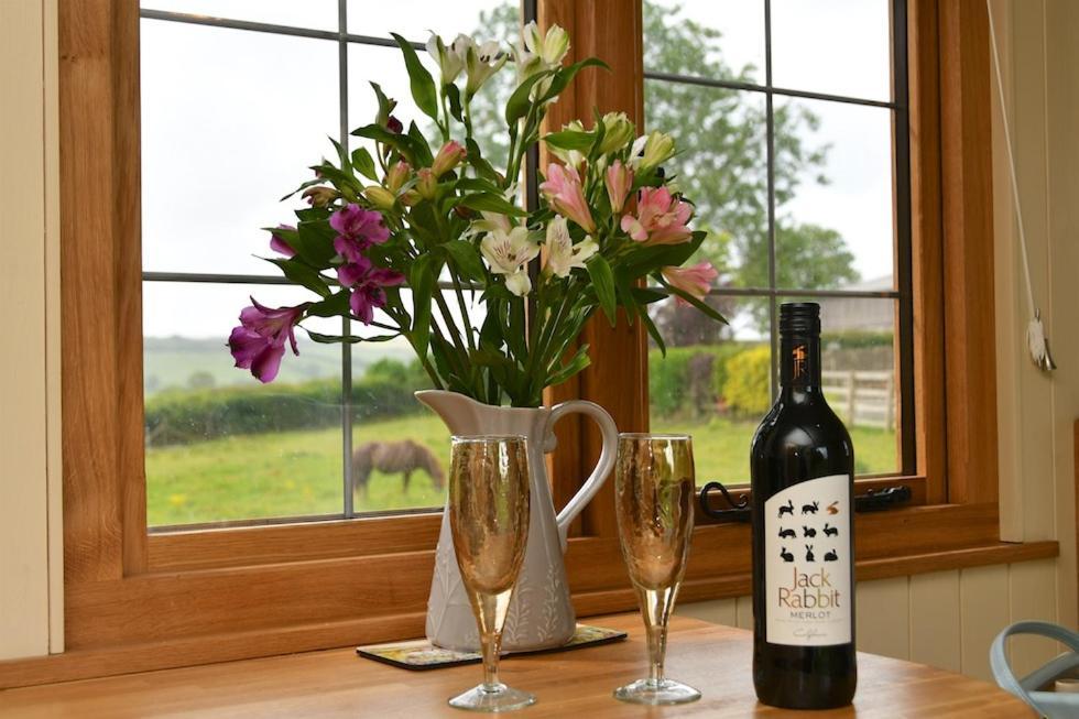 The Shepherds Hut 카마던 외부 사진
